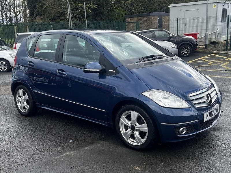 Used Mercedes A180 Avantgarde 2012 Blue Hatchback