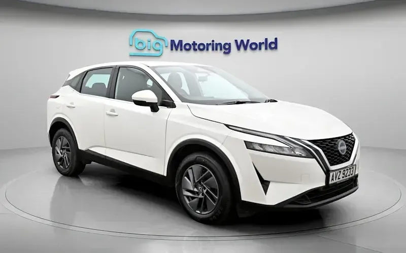 Used Nissan Qashqai Acenta Premium 140 HP (102 kW) 2023 White SUV
