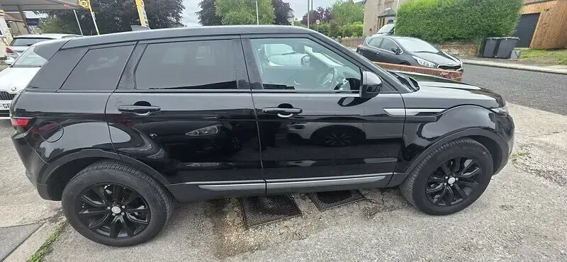 Used Land Rover Range Rover evoque SE 150 HP (110 kW) 2016 Black Estate