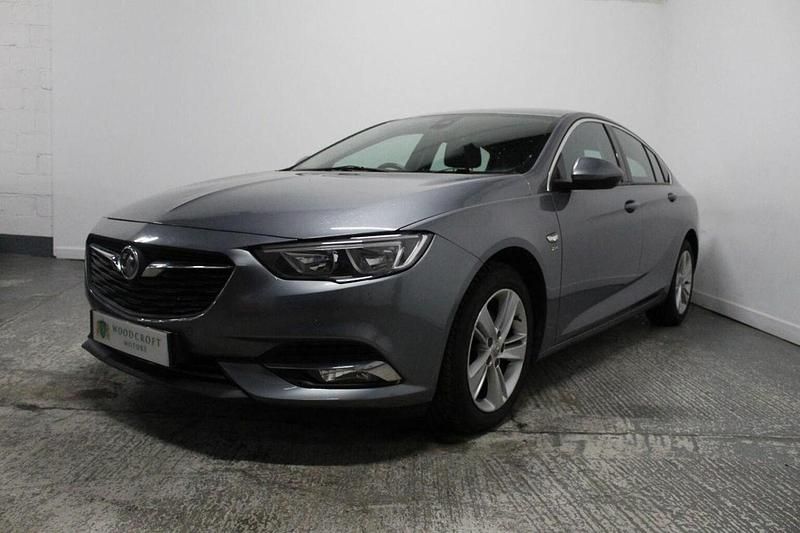 Second-hand Vauxhall Insignia Sport 2018 Gri Hatchback