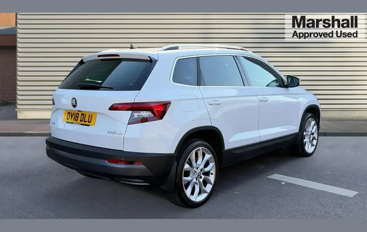 Used Skoda Karoq 147 HP (108 kW) 2018 White SUV