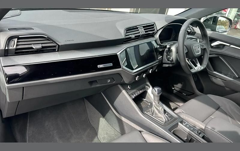 Used Audi Q3 Black Edition 150 HP (110 kW) 2025 Blue SUV