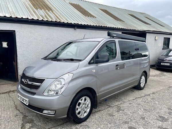 Silver Used 2011 Hyundai I800 Style MPV | £9,995 - Image 1/4