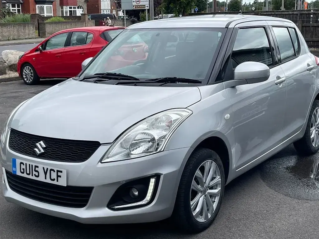 Used Suzuki Swift SZ3 94 HP (69 kW) 2015 Silver Hatchback