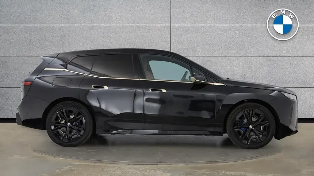Usado BMW iX M Sport 394 kW (537 HP) 2025 Preto SUV
