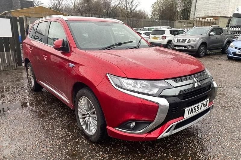 Used 2020 Mitsubishi Outlander P-HEV | £16,995 (Fair price) - Image 1/1