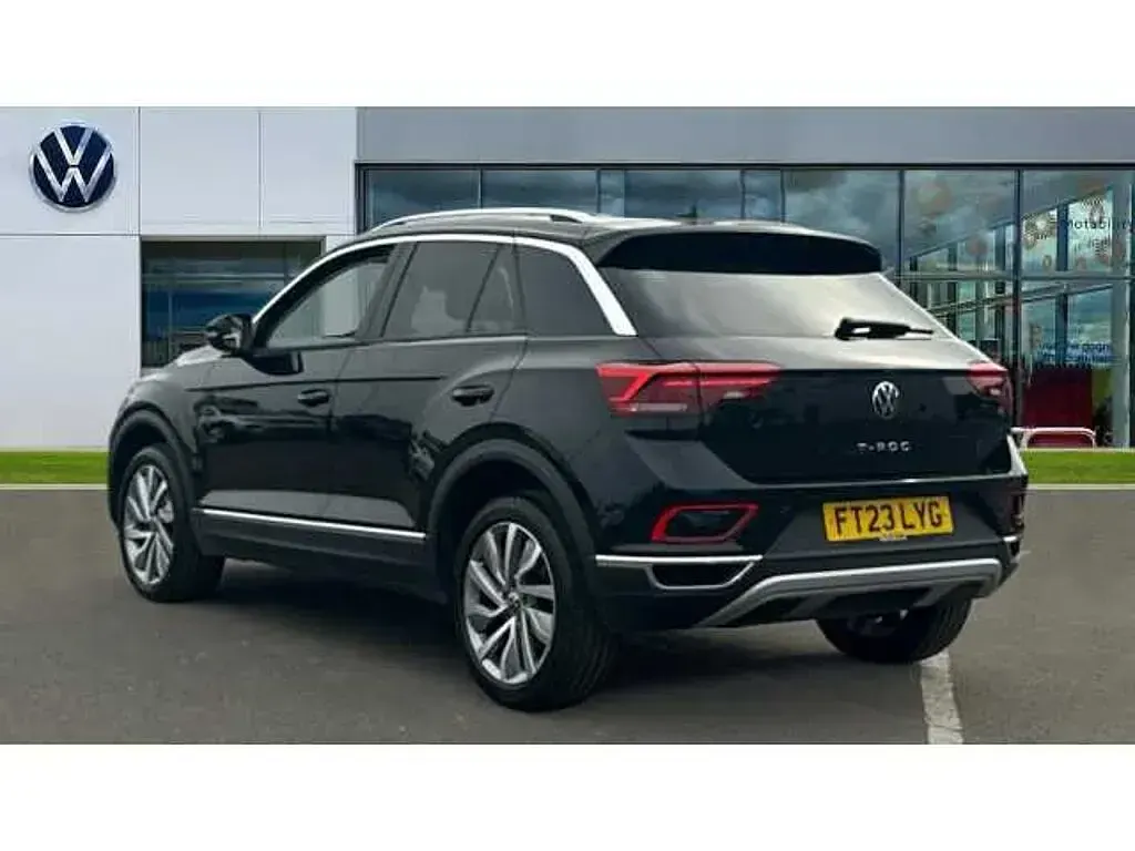 Used VW T-Roc Style 150 HP (110 kW) 2023 Black SUV