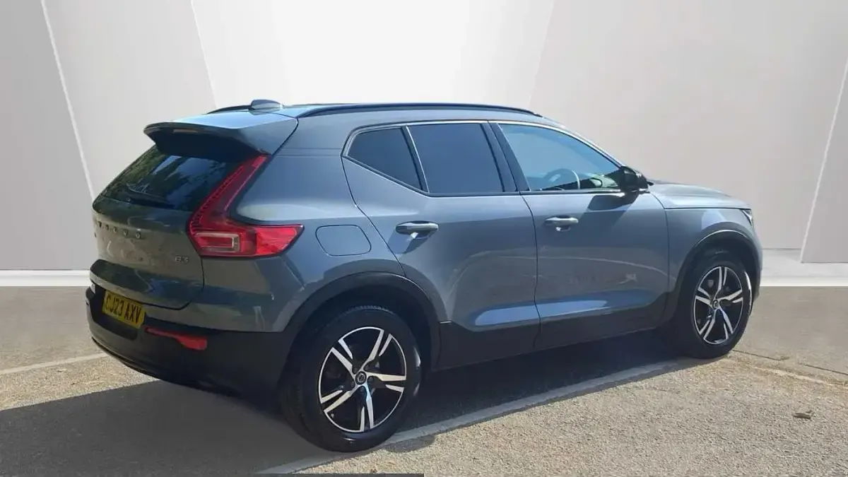 Used Volvo XC40 Plus 163 HP (119 kW) 2023 Grey SUV