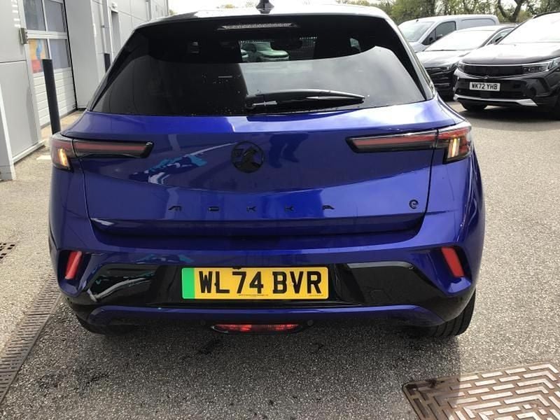 Second-hand Vauxhall Mokka Ultimate 113 kW (154 CP) 2025 Albastru SUV