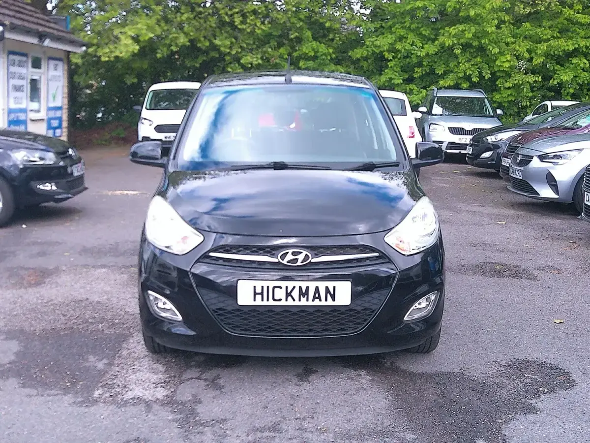 Used Hyundai i10 Active 86 HP (63 kW) 2012 Black Hatchback