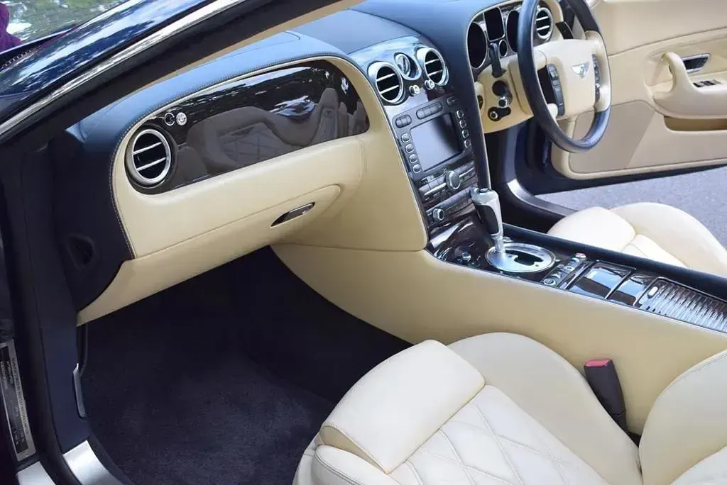 Used Bentley Continental GT Convertible Mulliner 560 HP (411 kW) 2008 Blue Cabriolet
