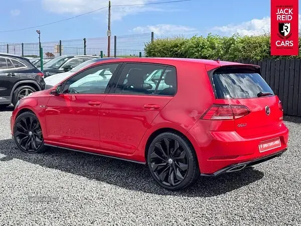 Used VW Golf VII R-line 150 HP (110 kW) 2017 Red Hatchback