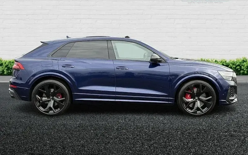 Used Audi Q8 600 HP (441 kW) 2021 Blue SUV