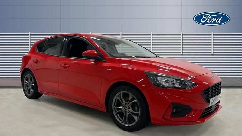 Used 2022 Ford Focus ST-Line Hatchback | £14,391 (Good price) - Image 1/3