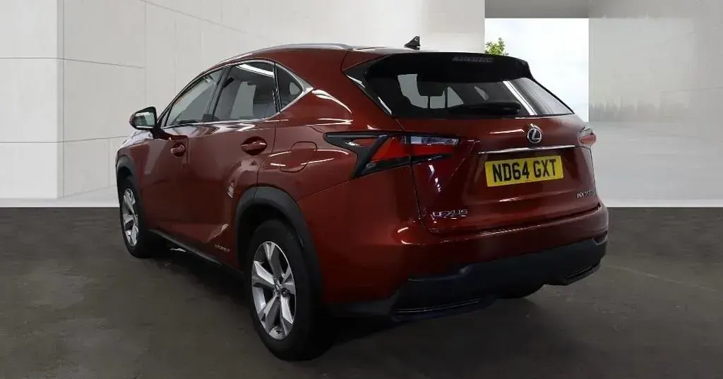Used Lexus NX300h 197 HP (144 kW) 2014 Red SUV