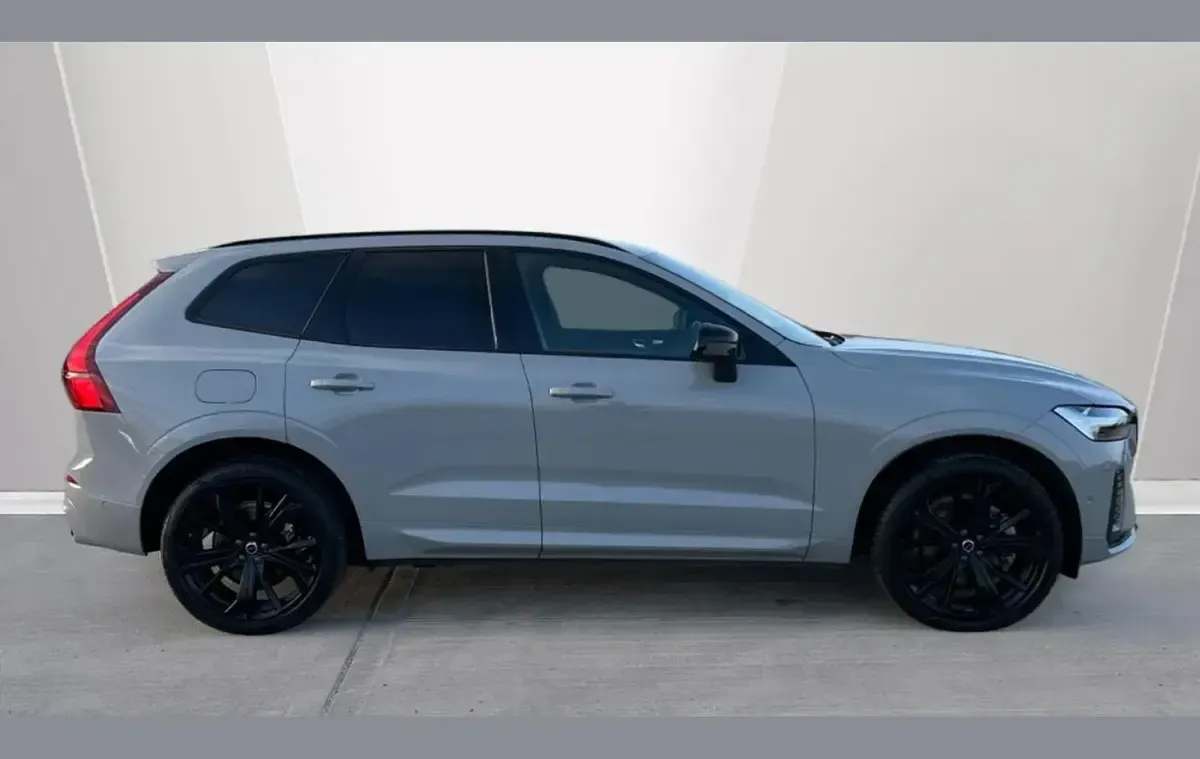 Used Volvo XC60 Plus 250 HP (183 kW) 2025 Grey SUV