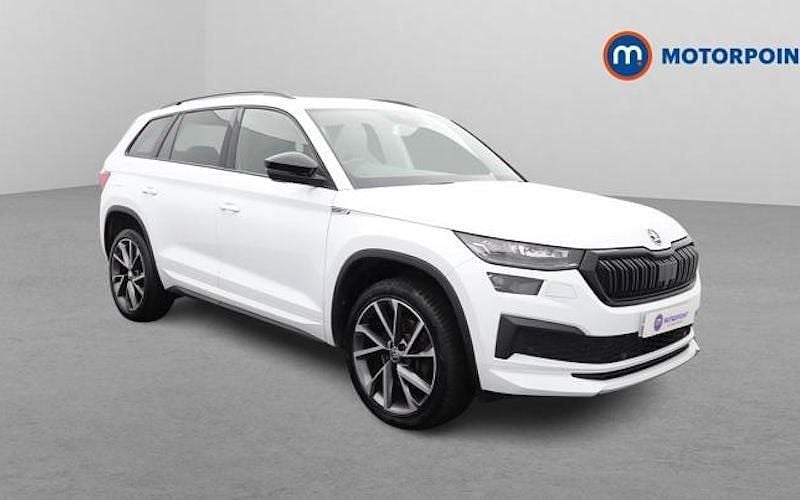 Used 2024 Skoda Kodiaq SportLine SUV | £27,099 (Good price) - Image 1/4