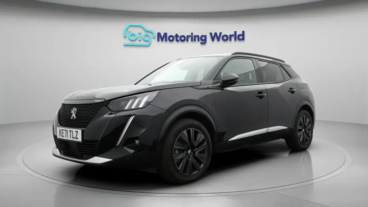 Used Peugeot e-2008 Premium 98 kW (134 HP) 2021 Black SUV