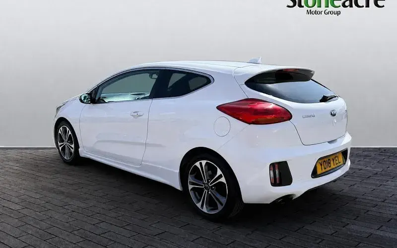 Used Kia ProCeed GT-Line 120 HP (88 kW) 2018 White Hatchback
