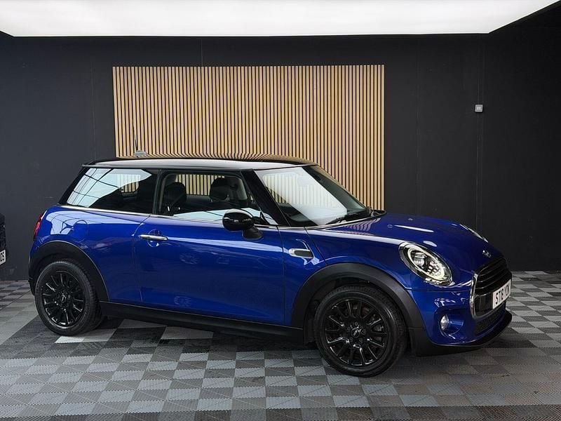 Blue Used 2018 Mini Cooper Hatch Hatchback | £9,485 (Good price) - Image 1/4