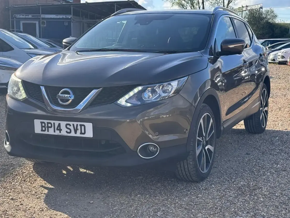 Used Nissan Qashqai Tekna 2014 Beige SUV