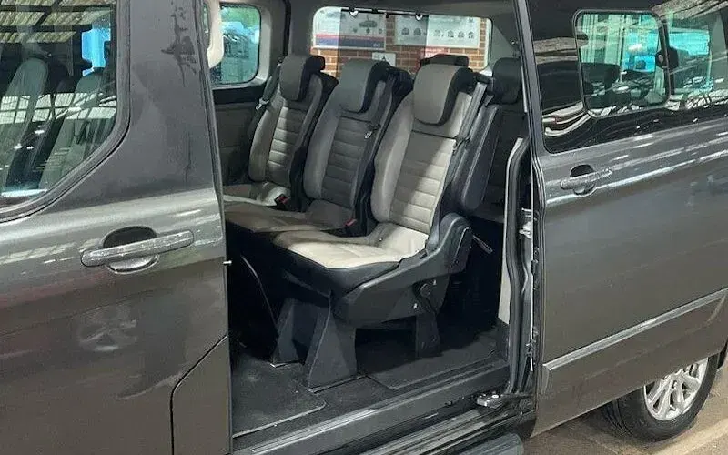Used Ford Tourneo Custom Titanium 131 HP (96 kW) 2023 Van