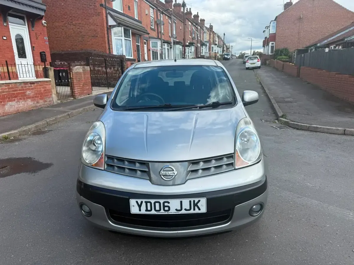 Used Nissan Note SE 110 HP (80 kW) 2006 Silver Hatchback
