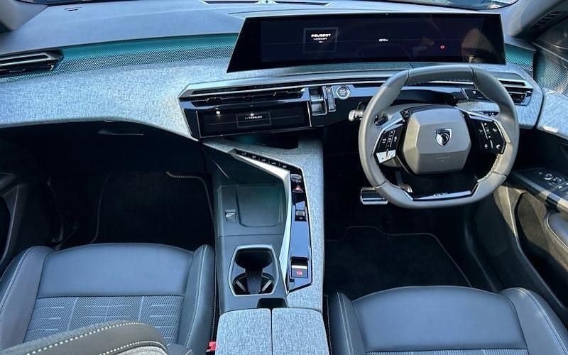 Used Peugeot 5008 GTi 145 HP (106 kW) 2025 Blue Estate