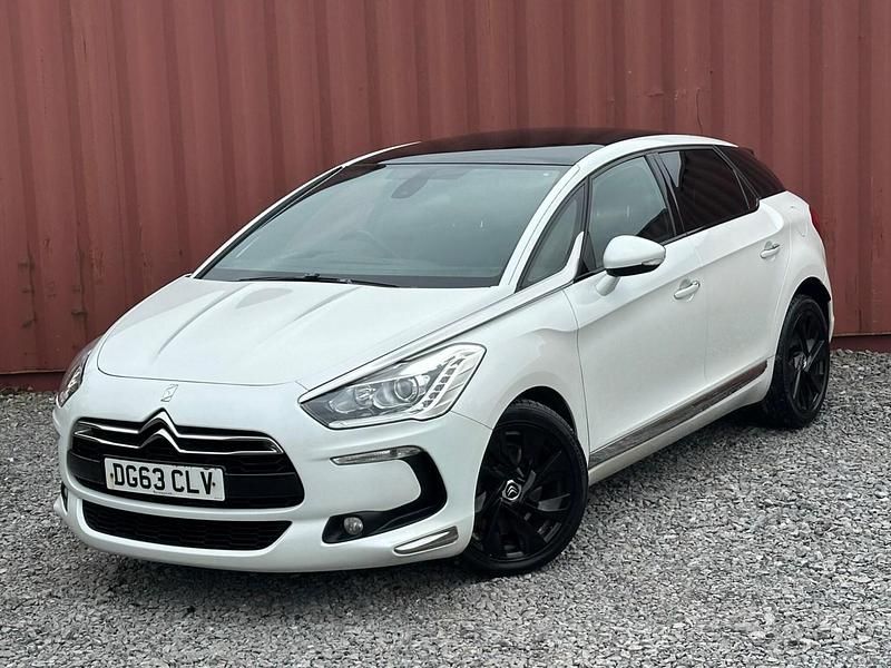 Used Citroën DS5 2013 White Hatchback