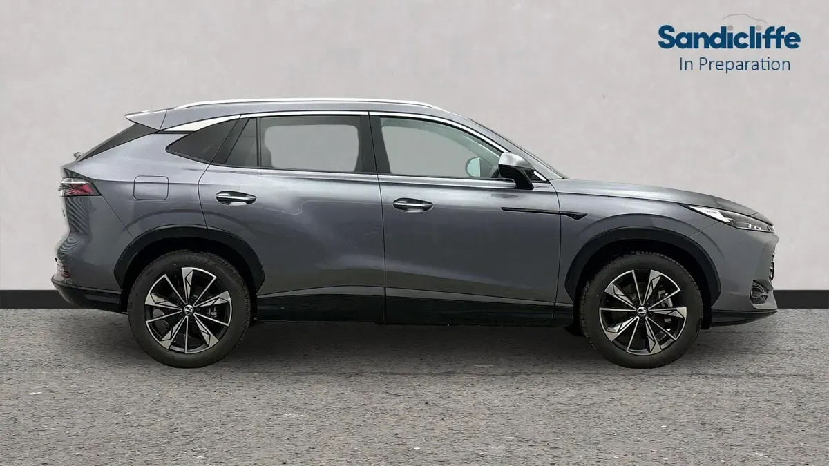 New MG HS SE 224 HP (164 kW) 2025 Metallic  hampstead grey SUV