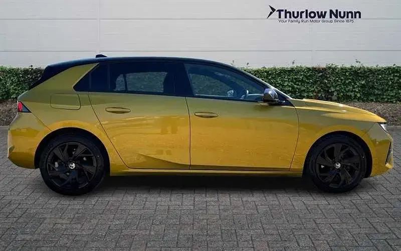 Used Vauxhall Astra GS Line 131 HP (96 kW) 2025 Hatchback