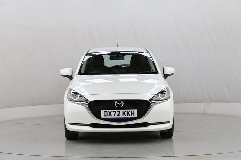 Used Mazda 2 75 HP (55 kW) 2022 White Hatchback