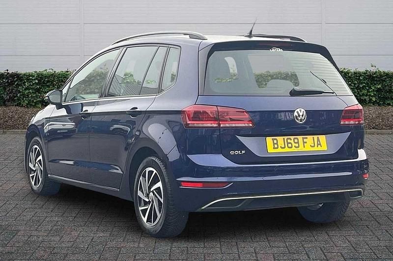 Used VW Golf VII Match 150 HP (110 kW) 2019 Atlantic blue Hatchback
