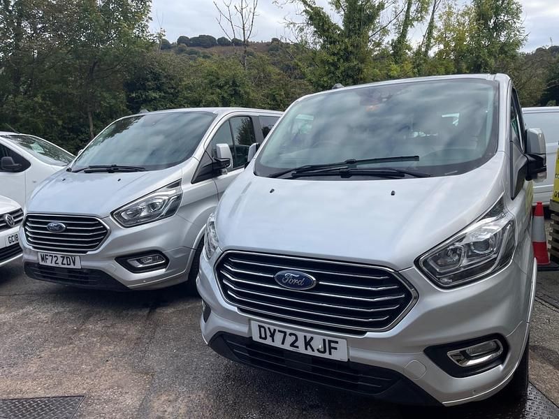 Silver Used 2022 Ford Tourneo Titanium MPV | £18,995 (Good price) - Image 1/4