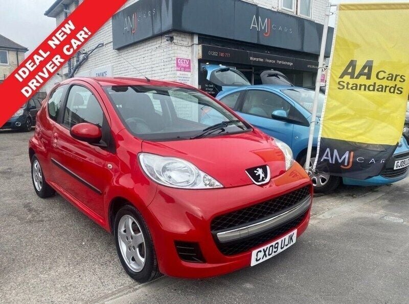 Red Used 2009 Peugeot 107 Hatchback | £2,795 (Fair price) - Image 1/4