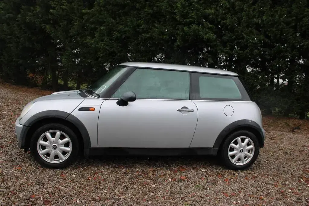 Used Mini ONE Hatch 2004 Silver Hatchback