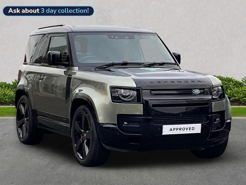 Green Used 2024 Land Rover Defender Estate | £74,618 - Image 1/4