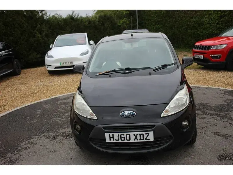 Używany Ford Ka Zetec 69 KM (50 kW) 2010 Czarny Hatchback
