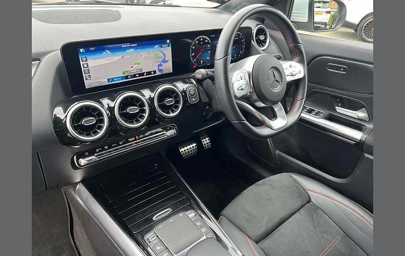 Used Mercedes GLA200 Executive 161 HP (118 kW) 2022 White SUV