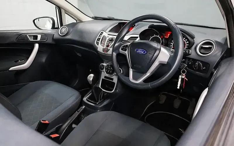 Used Ford Fiesta 60 HP (44 kW) 2012 Hatchback