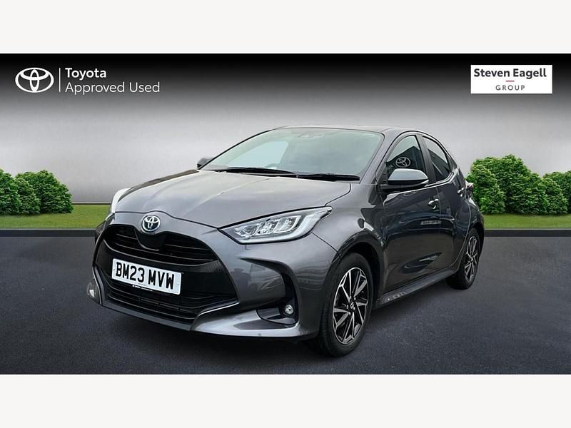 Used Toyota Yaris Hybrid Design 2023 Grey Hatchback