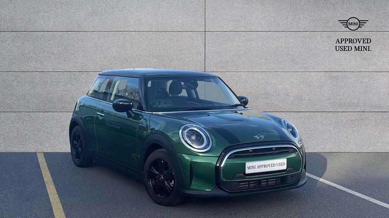 Used Mini Cooper Classic 134 HP (98 kW) 2023 Green Hatchback