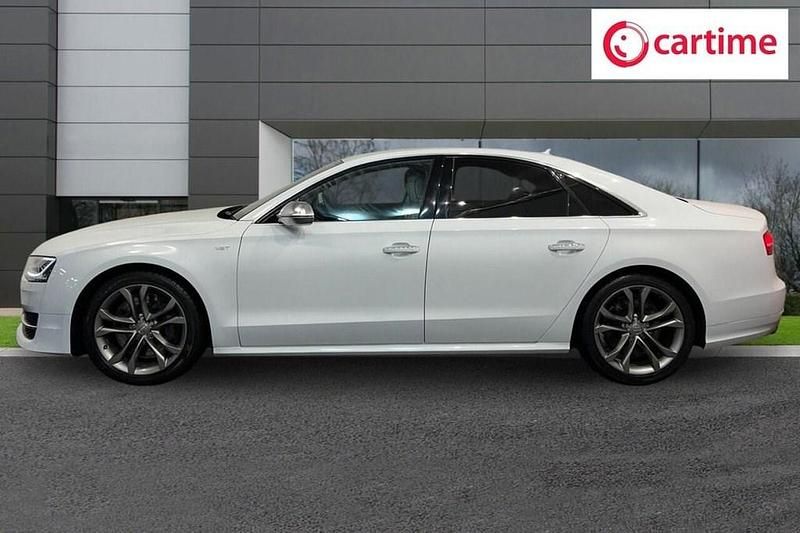 Used Audi S8 Advanced 520 HP (382 kW) 2015 White Sedan