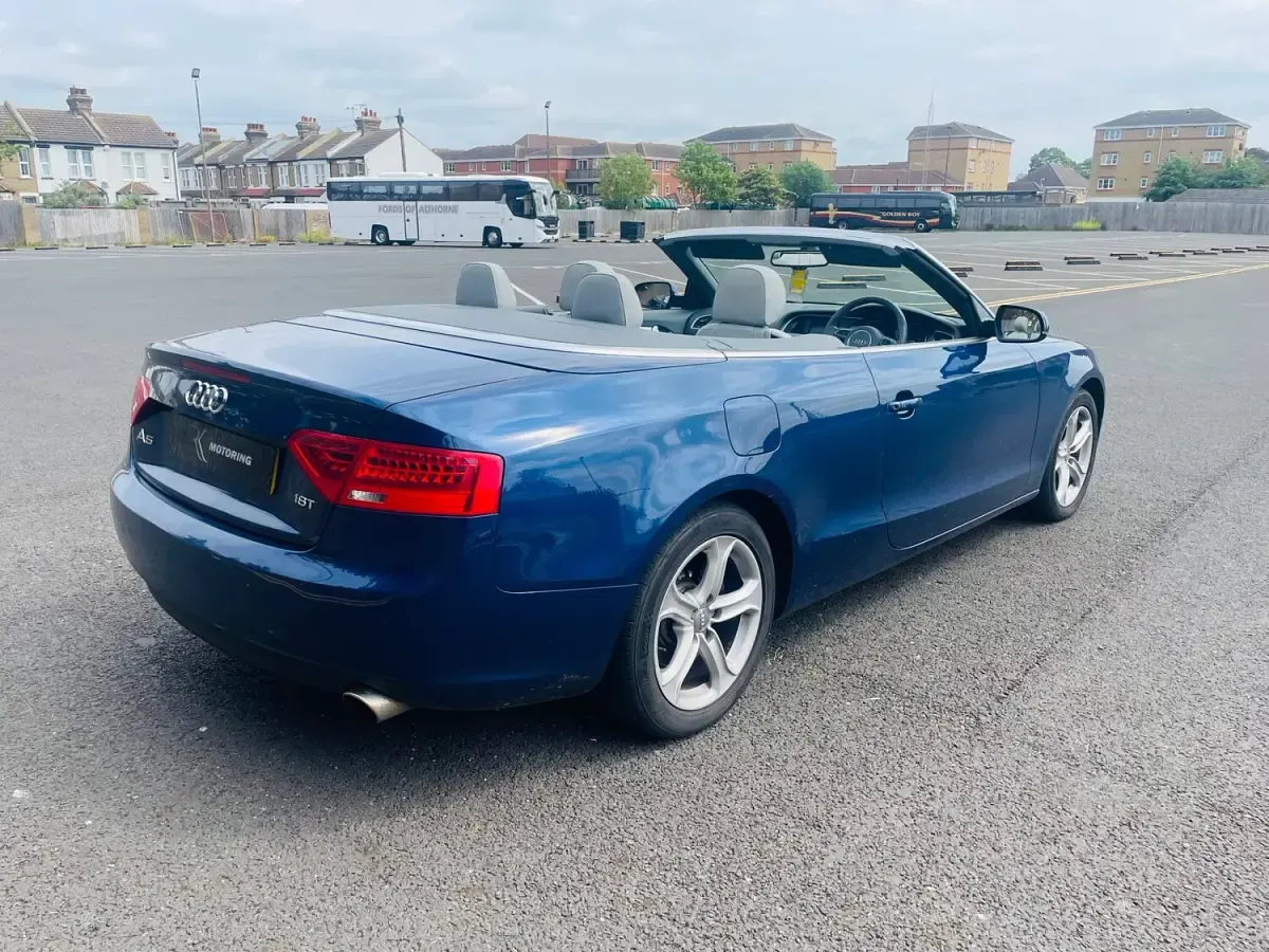 Used Audi A5 2013 Blue Coupe