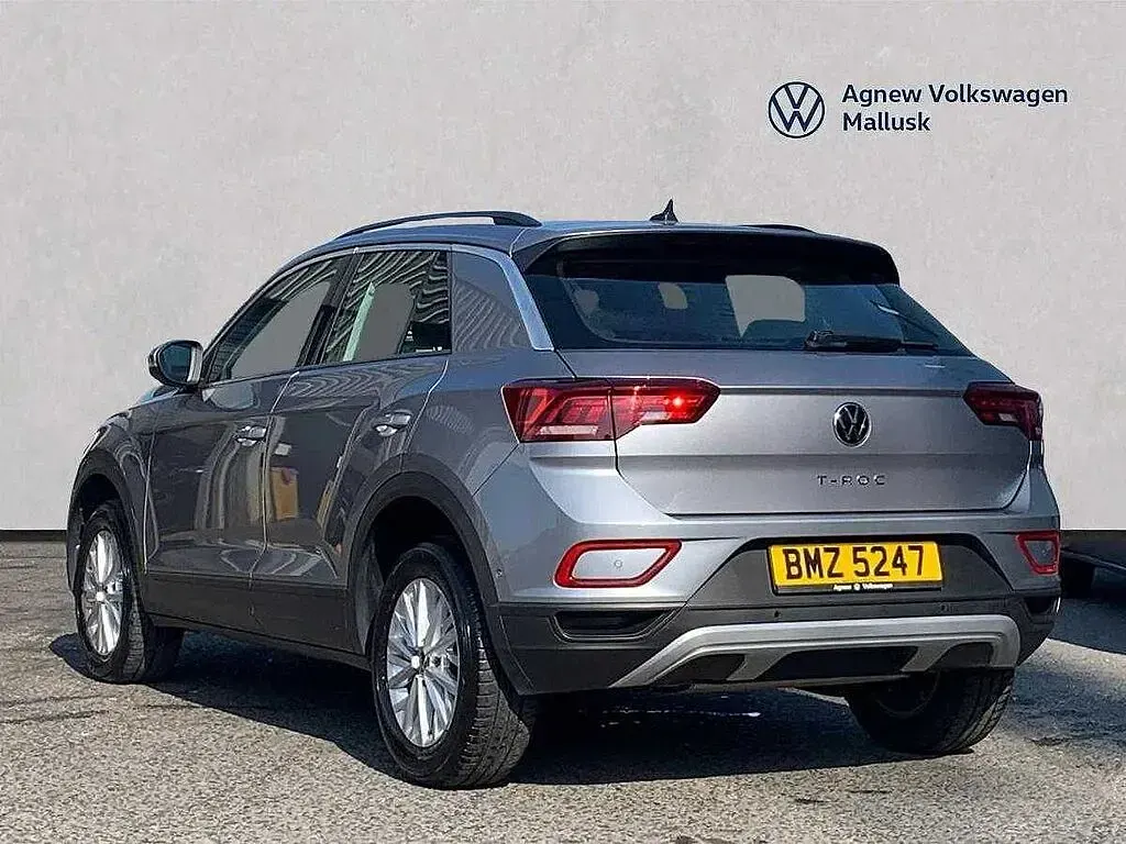 Used VW T-Roc Life 150 HP (110 kW) 2023 Silver SUV