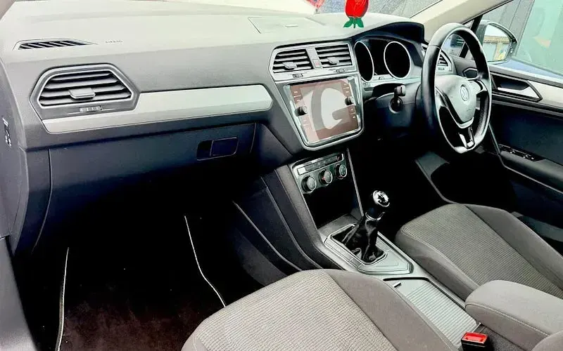 Second-hand VW Tiguan S 150 CP (110 kW) 2019 Gri SUV