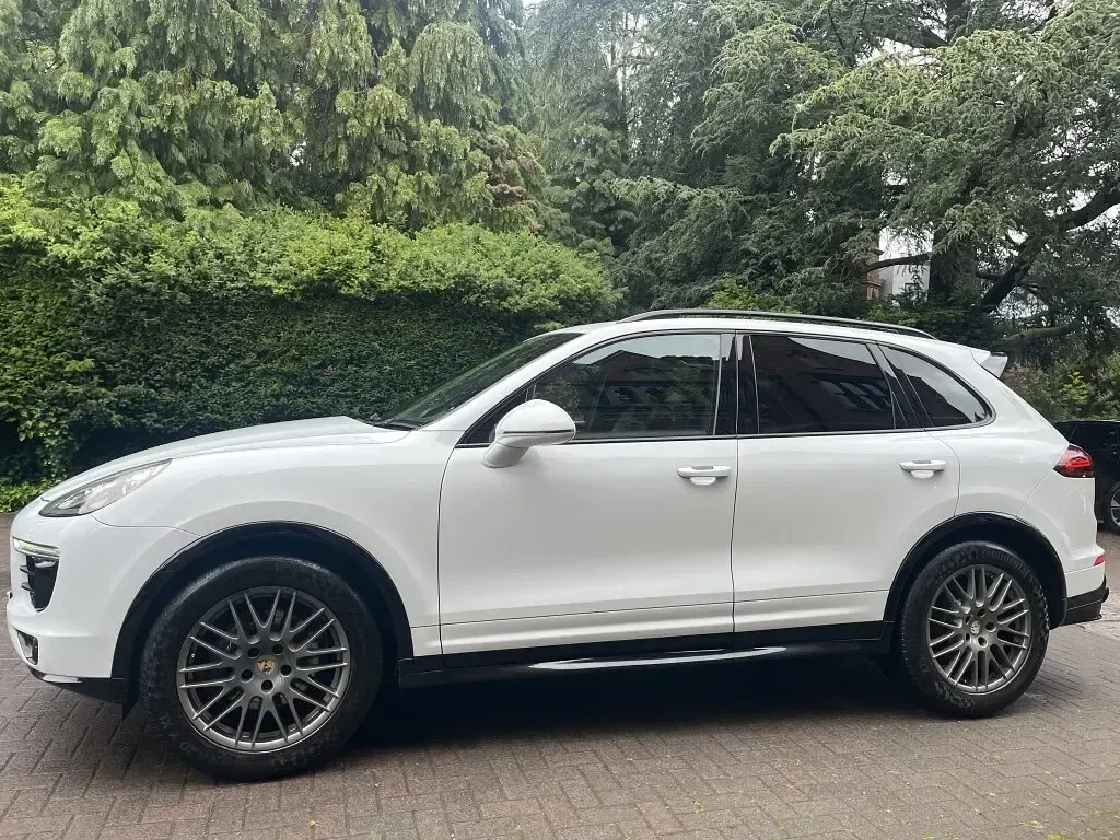 Used Porsche Cayenne 2016 White SUV