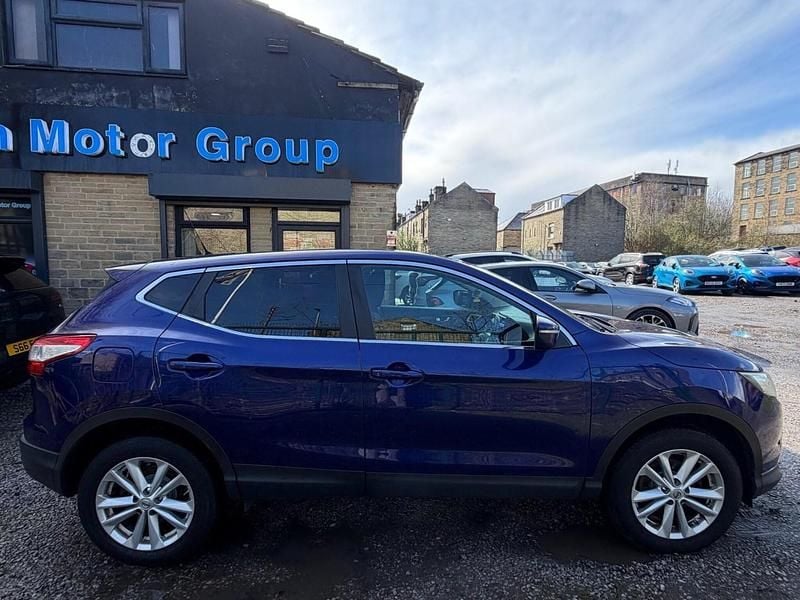 Used Nissan Qashqai Acenta Premium 2014 Blue SUV