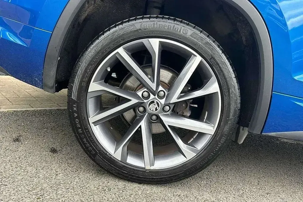 Used Skoda Kodiaq SportLine 187 HP (137 kW) 2023 Race blue metallic SUV