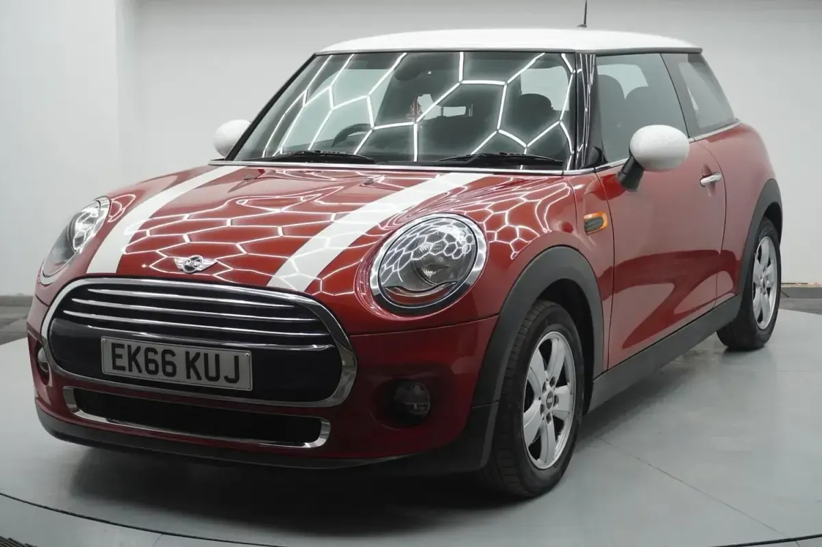 Used Mini Cooper Hatch 2016 Red Hatchback